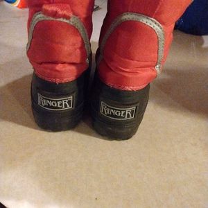 Toddler winter boos